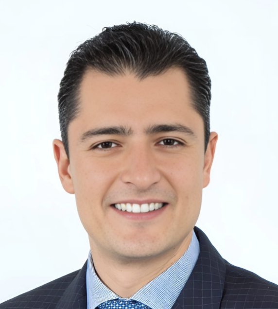 Lic. Christopher Ávila Mier, Director de Relaciones Institucionales, de Peñoles